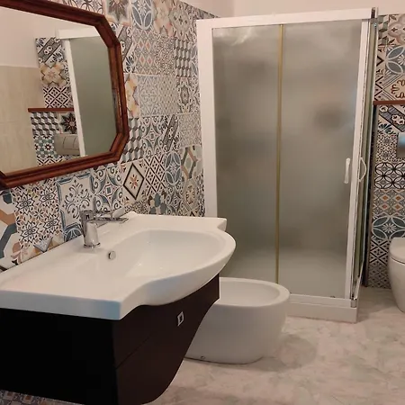 Apartment With Air Conditioning And Salt Pool *