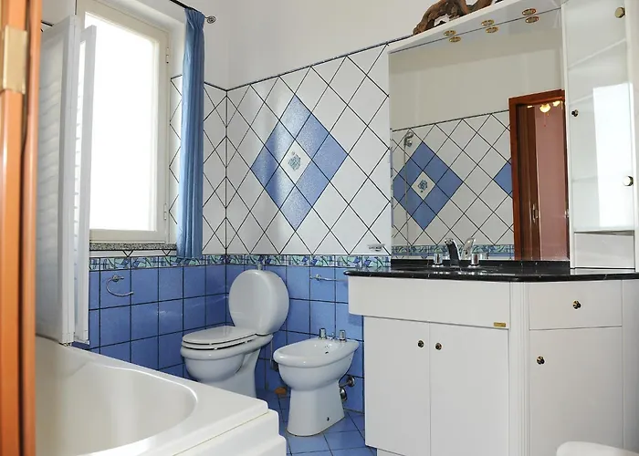 With Air Conditioning And Salt Pool Appartamento